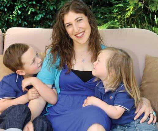 Miles Roosevelt Bialik Stone with his mother Mayim Bialik and brother Frederick Heschel Bialik Stone.